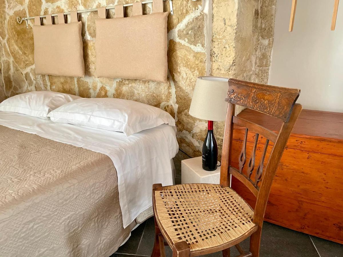 Cuturissi Hospitality & Wellnees Bed and Breakfast Ragusa Exteriör bild