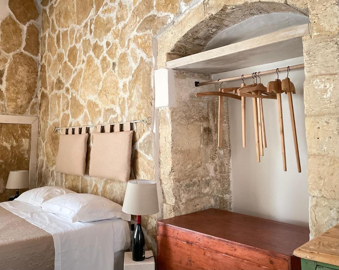 Cuturissi Hospitality & Wellnees Bed and Breakfast Ragusa Exteriör bild