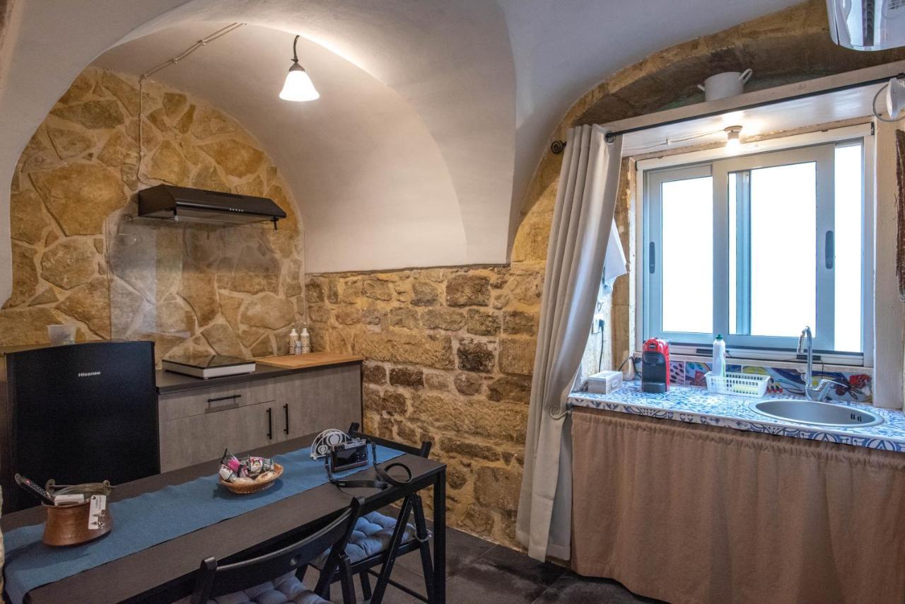 Cuturissi Hospitality & Wellnees Bed and Breakfast Ragusa Exteriör bild