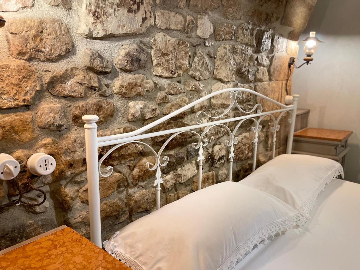 Cuturissi Hospitality & Wellnees Bed and Breakfast Ragusa Exteriör bild